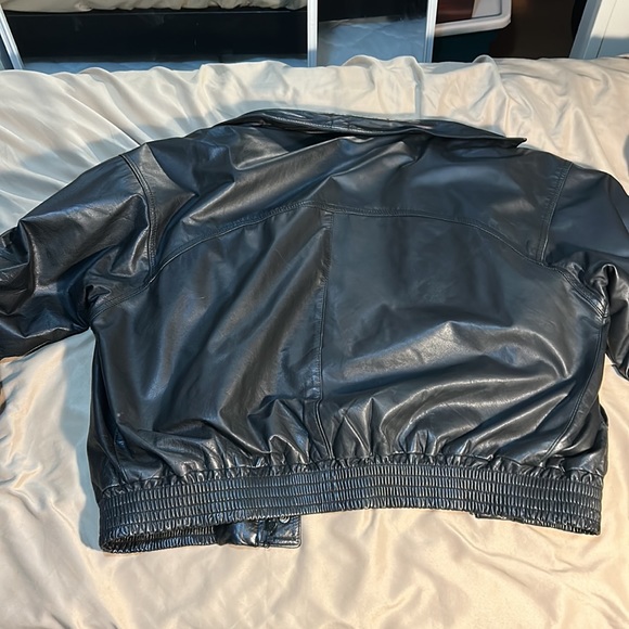 Vintage Leather Jacket - Picture 3 of 3